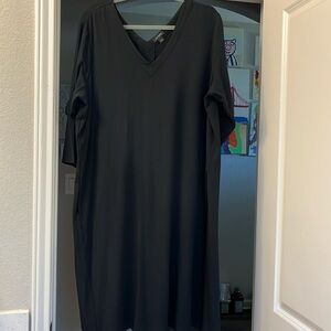 J. Jill Wearever shift midi dress 3/4 sleeve stretchy V neck front and back